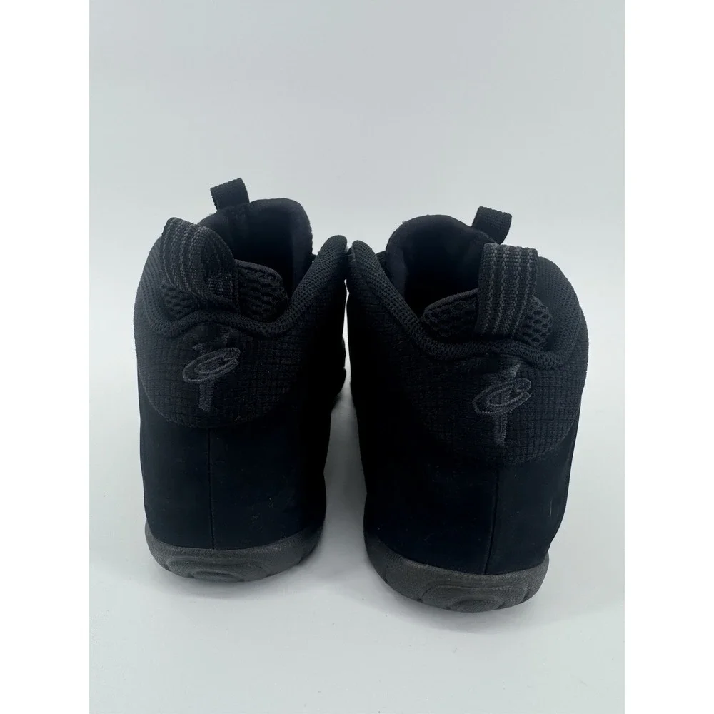 Nike Air Foamposite One Black Suede (GS) Size 5Y